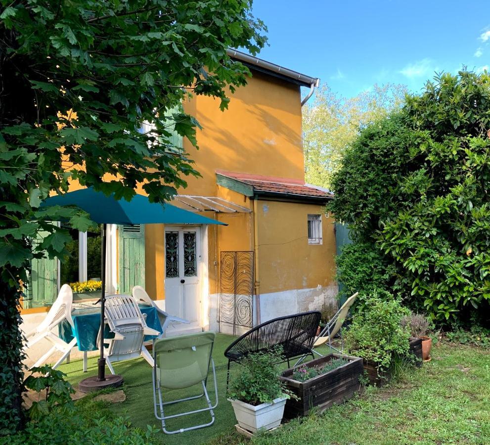 "La Petite Maison" Sainte-Foy-lès-Lyon Εξωτερικό φωτογραφία
